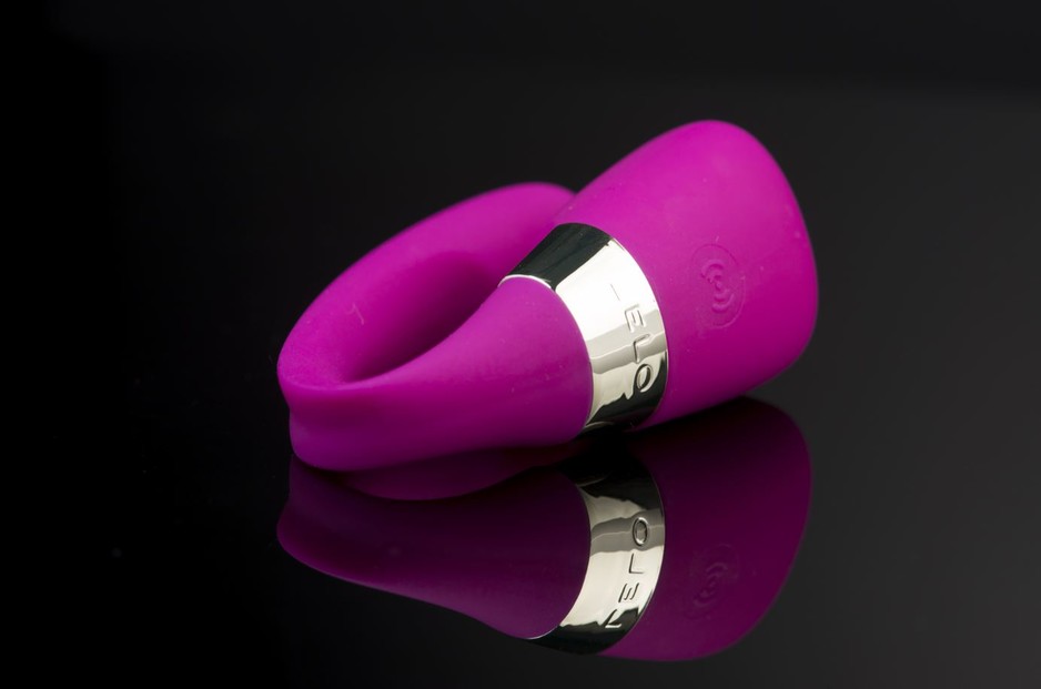 the elevator.boutique Pic 1 - Couple Vibrators