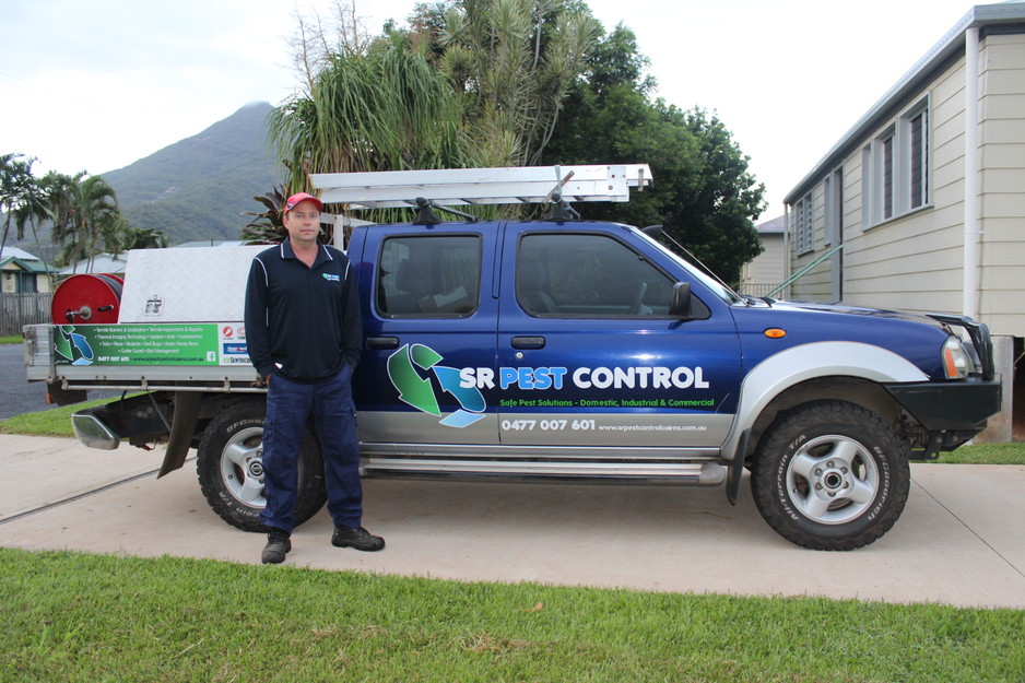 SR Pest Control Pic 1 - New Signage