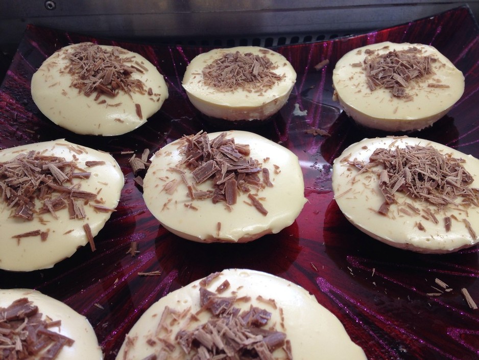 Jessica's Kitchen Pic 1 - Mini Baileys Cheesecakes