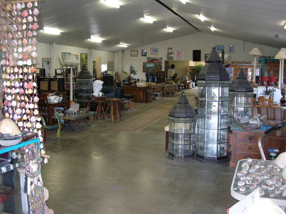 Zingo's Second Hand Furniture in Proserpine, QLD, Furniture Stores