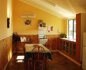 Kendenup Lodge And Cottages Pic 1 - Kendenup Country Cottages Kendenup Western Australia