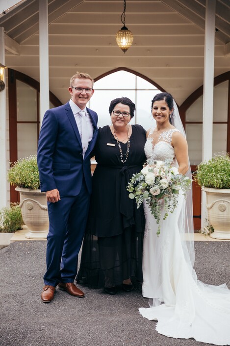 Kerri Watkins Celebrant Pic 1 - Gorgeous couple at Tiffanys at Maleny captured by Two Blushing Pilgrims