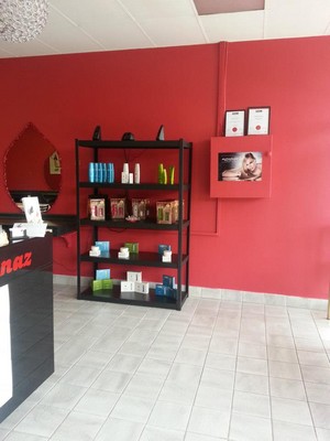 Kaveenaz Hair & Beaute Saloon Pic 2