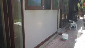 Fixin Gypsin Pic 4 - external wall repair after