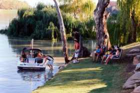 Riverbush Cottages Pic 1 - Riverbush Holidays Berri Riverland South Australia