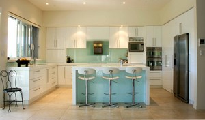 Distinctive Kitchens Pic 2