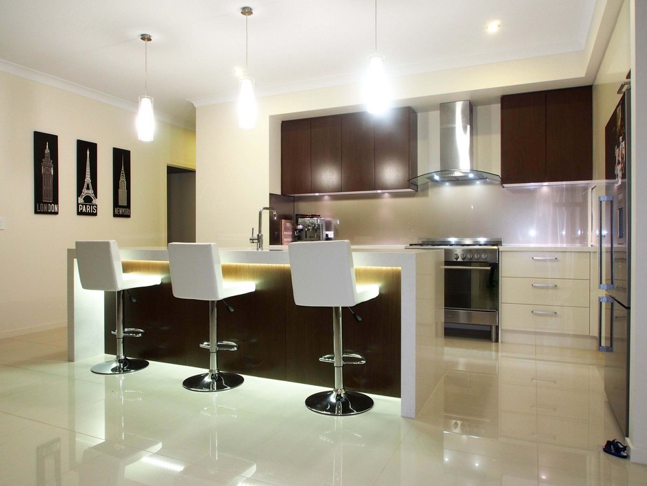 Distinctive Kitchens Pic 1