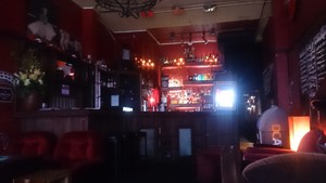 La La Land Pic 3 - The Bar