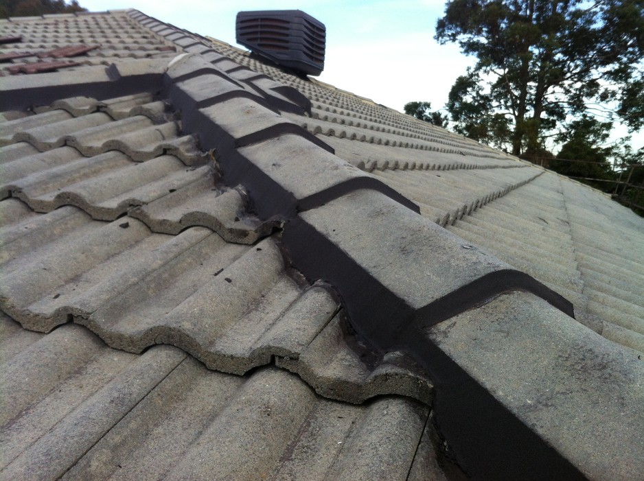 COMPLETE ROOF CARE Pic 1