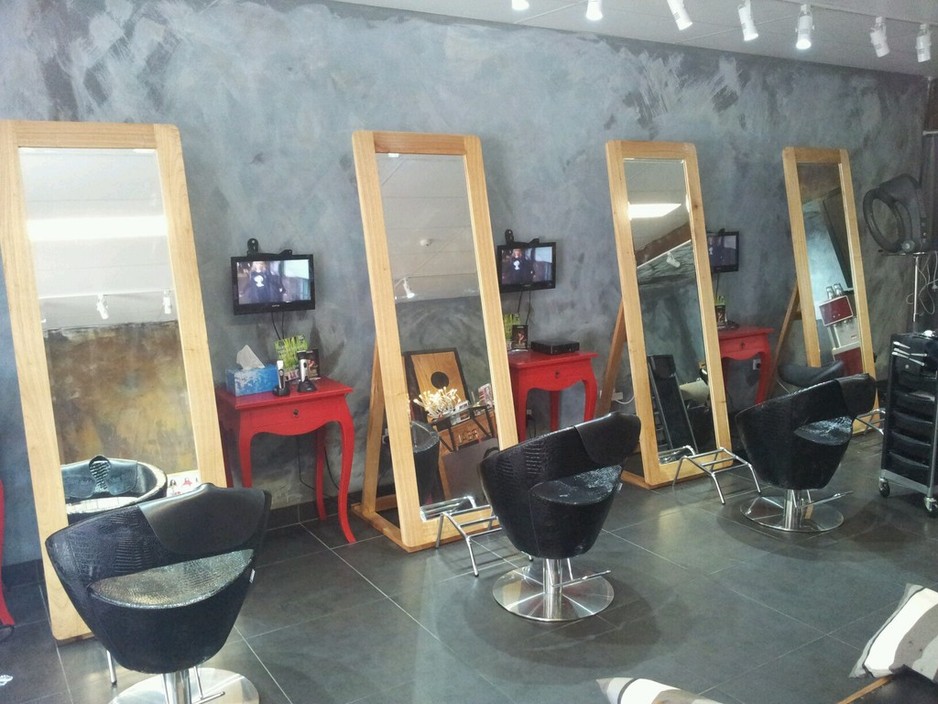 KAWII HAIR SALON Pic 1