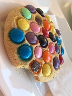 The Food Barr Pic 2 - Colorful cookie anyone