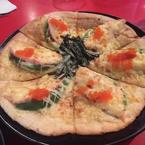 Ginga Pic 2 - Salmon pizza