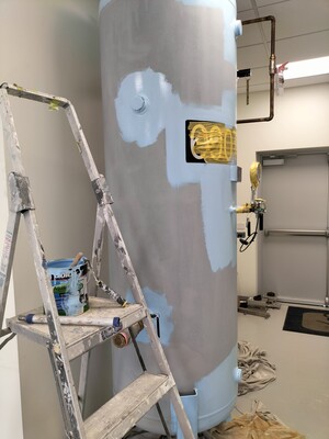 Marks Painting Melb Pic 5 - Putting some colour on a compressed air tank for CSL broadmeadows