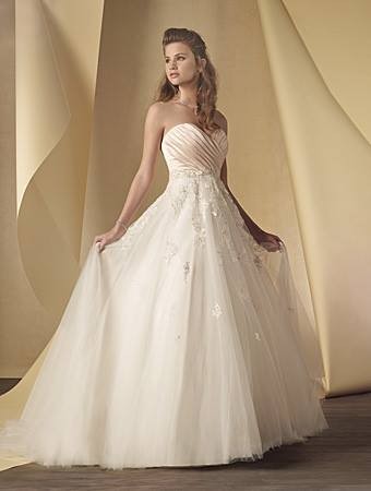 Brides formals outlet & fashions