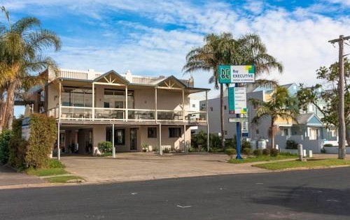 Bay Executive Motel Pic 1 - Easy to get to location and a walk to local shopping centre