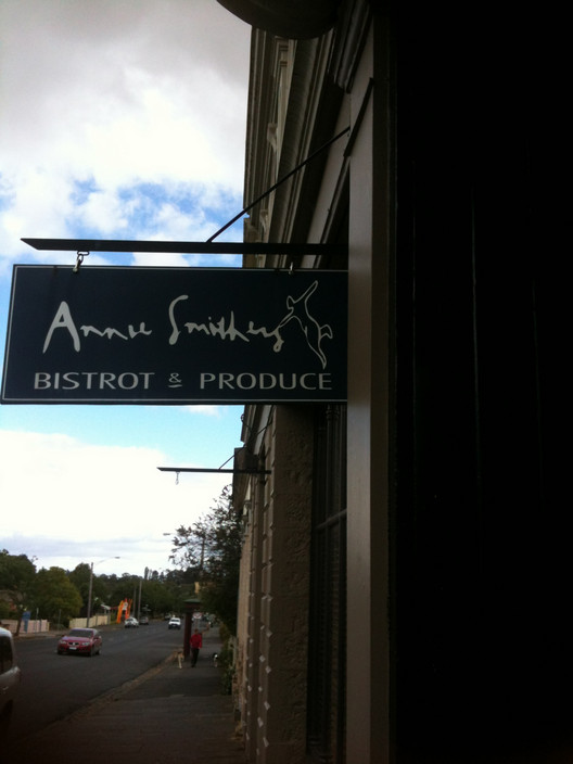 Annie Smithers Bistro Pic 1