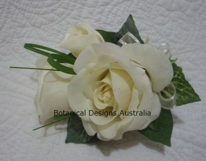 Botanical Designs Pic 3 - Rose Wedding Corsage