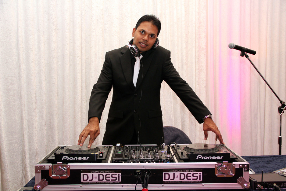 DJ Desi - Bollywood DJ Pic 1 - DJ DESI Versace Gold Coast