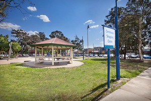 Harcourts Vision Pic 4 - Centreway Shopping Strip Keilor East