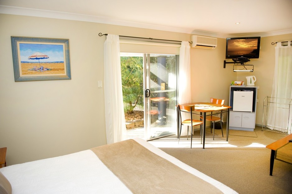 Tiarri Terrigal Pic 1 - Spa Suite