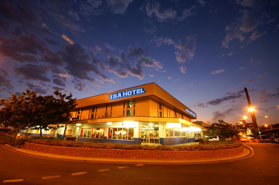 Isa Hotel Pic 1 - Isa Hotel Mount Isa