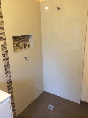 All Wall and Floor Tiling Pic 3