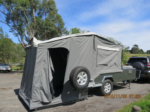 Pioneer Tech Pic 4 - Hard floor camper trailer