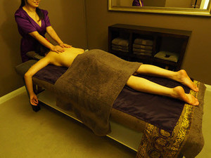 Crows Nest Velvet Relax Massage Pic 4