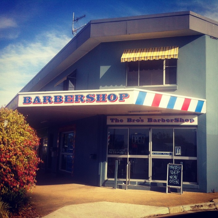 The Bro's Barbershop Pic 1