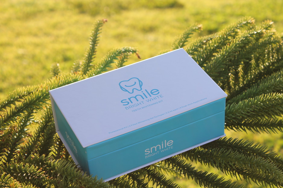 Smile Bright White Pic 1 - At Home Teeth Whitening Kit Smile Bright White