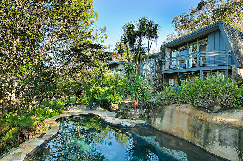 Studio Cottages-Romantic Hideaway Pic 1 - Rock pool