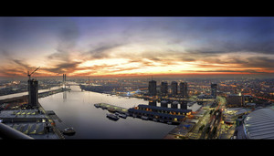 Lampoluce Pic 2 - Melbourne Docklands from Victoria Point for Devine Developments Photo Dan Smith