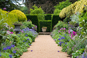 Hardacre Landscape Solutions Pic 4 - All styles of gardens can be beautifully maintained to perfection