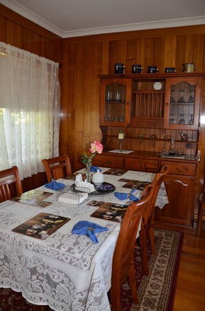 Admurraya House Fully Self Contained Bed & Breakfast Pic 5 - Dining Room