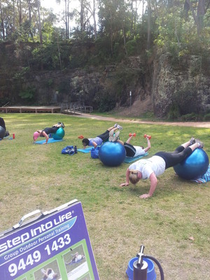 Step into Life Pymble Pic 5 - fitball working core muscles