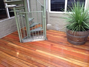 LB Watterson Construction Pic 2 - Spotted Gum Decking over concrete