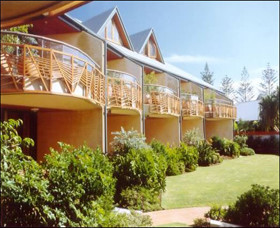 Byron Bay Beach Motel Pic 1 - Byron Bay Beach Hotel