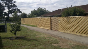 Yates & Son Fencing & Decking Pic 3