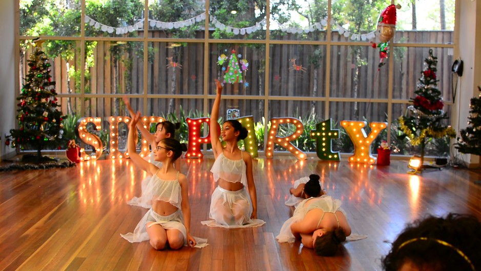 Sydney Dance Rhythms Pic 1 - Senior Ballet end of year concert