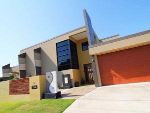 Leanda Weynton Yoga And Massage Pic 2 - House Of wellness Bribie Island