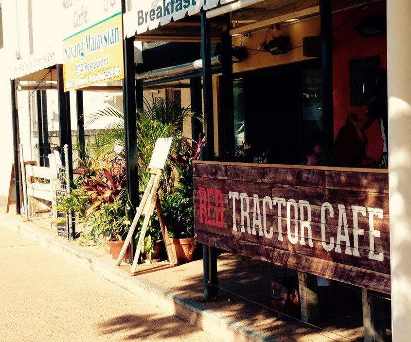 Red Tractor Cafe Pic 1 - Undercover outdoor seating plus more tables inside