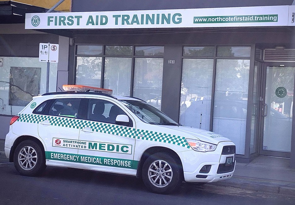 Emergency Medical Response Pic 1 - Emergency Medical Response delivers nationally recognised training and assessment on behalf of Allens Training Pty Ltd RTO 90909