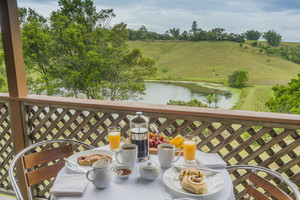 Byron Bay Farmstay Pic 3 - Breakfast with a view