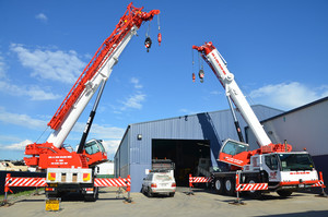 AGL & Son Crane Hire Pic 4 - 95 55 Ton Liebherr Cranes