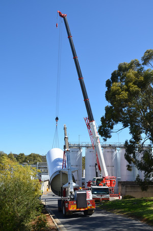 AGL & Son Crane Hire Pic 2 - 95 Ton Liebherr and 20 Ton Franna Crane Dual Lift Orlando Wines