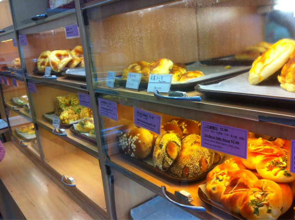 Dong Xin Hot Bread Shop Pic 1 - Tasty choices