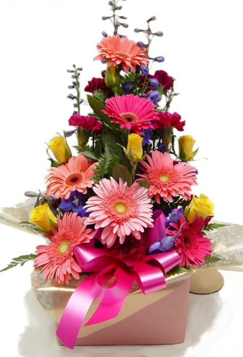 Plants in Flower Florist Pic 1 - Fresh flower arrangement