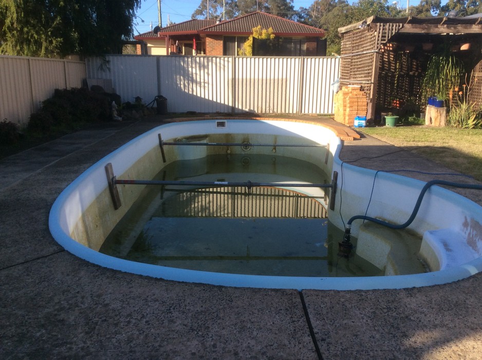 Perfect Pool Glaze Pic 1 - Before reno