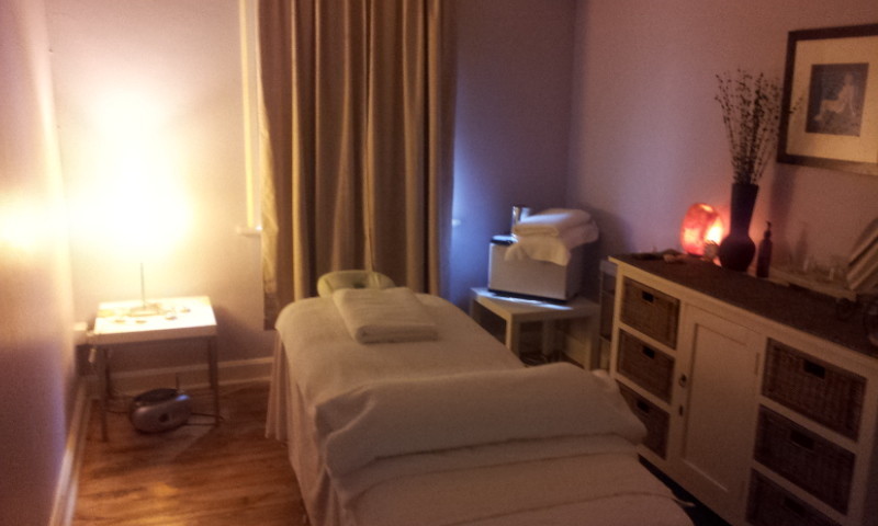 Rose Holistic Therapies - AYURVEDIC MASSAGE Pic 1