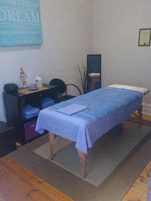 Rose Holistic Therapies - AYURVEDIC MASSAGE Pic 3 - Prospect Treatment Room